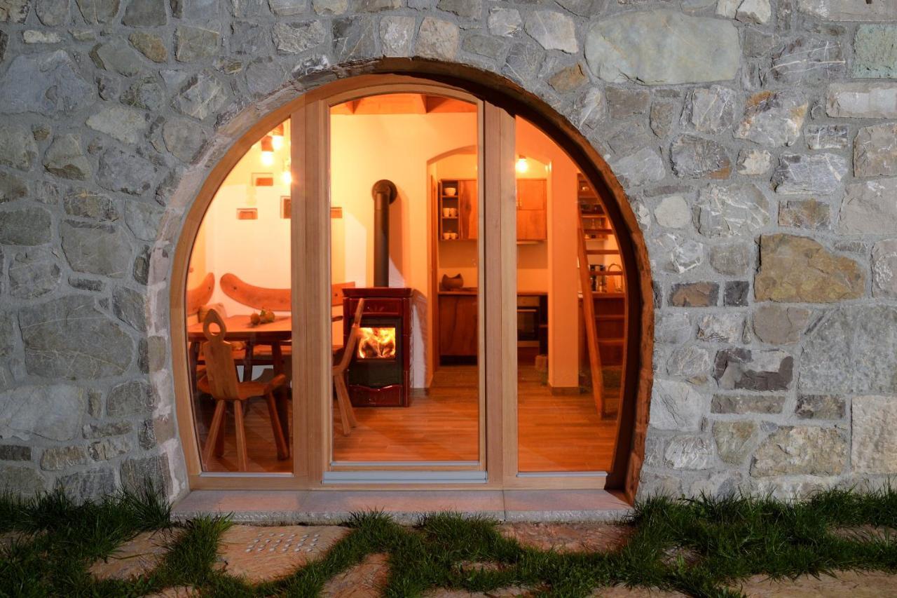 Villa Granaries Pear&Walnut Tolmin Exterior foto